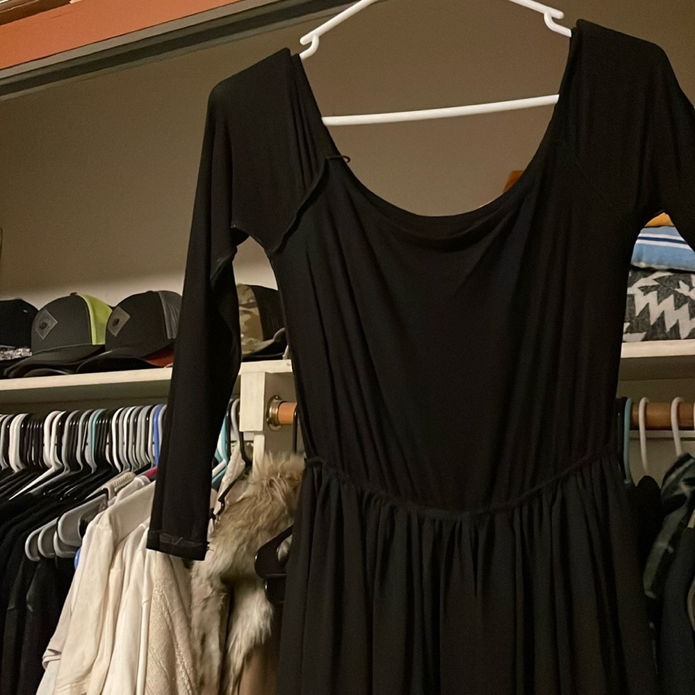 Cute maternity photoshoot dress!